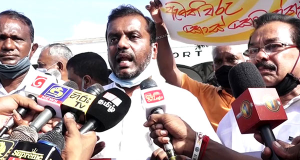 “හිට්ලර්ගෙන් පසු තුනෙන් දෙක ඉල්ලන්නේ රාජපක්ෂලා පමණයි!”