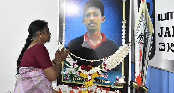 මාධ්‍යවේදී නිලක්ෂන් සමරුවක්!