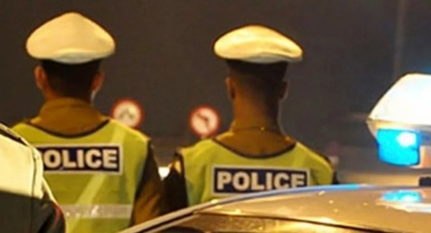 මිනිස් ජාවාරමට සැක නිළධාරියා අත්අඩංගුවට