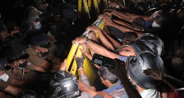 මිරිහානේ සිද්ධියට අත්අඩංගුවටගත් මාධ්‍යවේදියාගේ මූලික අයිතිවාසිකම් පෙත්සම විභාගයට ගැනේ.