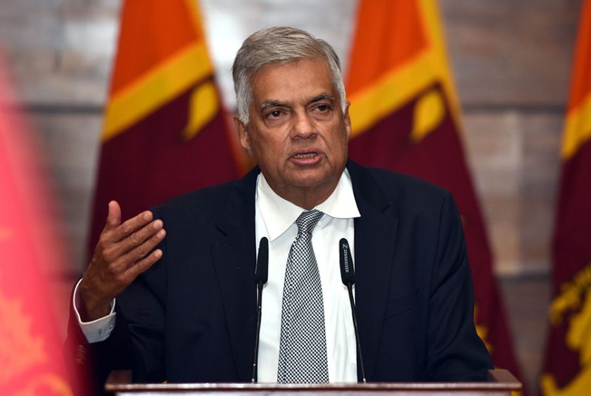 රනිල් අපුලවී ඇත්තේ රටටද? හිතටද? – නීතිඥ ශිරාල් ලක්තිලක