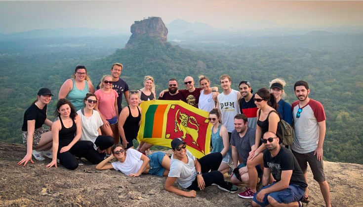 සංචාරක ක්ෂේත්‍රයෙන් මෙම වසරේ පළමු මාස 06 ඇතුළත ඇ.ඩො මිලියන 1,577ක ආදායමක්!