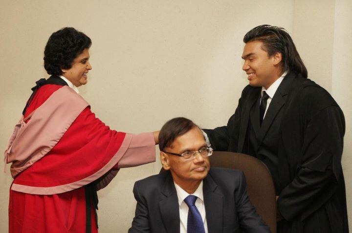 යළි කරළියට ආ නාමල්ගේ නීතී උපාධිය!