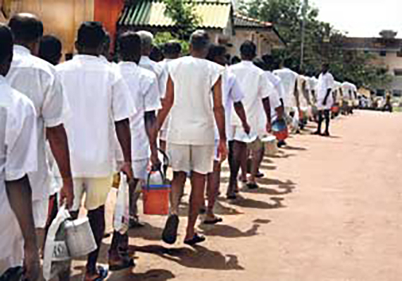 දම්වැල් දමා සැකකරුවන් උසාවී ගේනන එපා – කොළඹ අතිරේක මහෙස්ත්‍රාත්