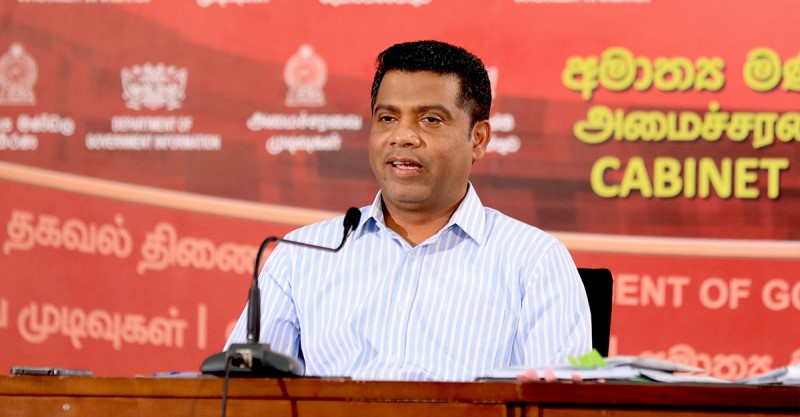 මන්ත්‍රීවරුන් වෙනුවෙන් වාහන ආනයනය කරන්නේ නැහැ