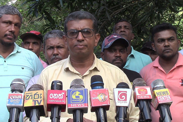 මන්ත්‍රීවරුන් වැටුප් නොගැනීම හා ප්‍රජාතන්ත්‍රවාදය – අජිත් පැරකුම් ජයසිංහ