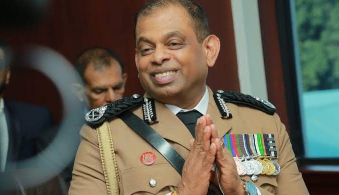 දේශබන්දු තෙන්නකෝන් අත්අඩංගුවට ගෙන අධිකරණයට ඉදිරිපත් කරන ලෙස නියෝග!