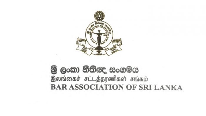 පොලිස් අත්අඩංගුවේ දී මියගිය සත්සර වෙනුවෙන් නීතිඥ සංගමය නිවේදනයක් නිකුත් කරයි.