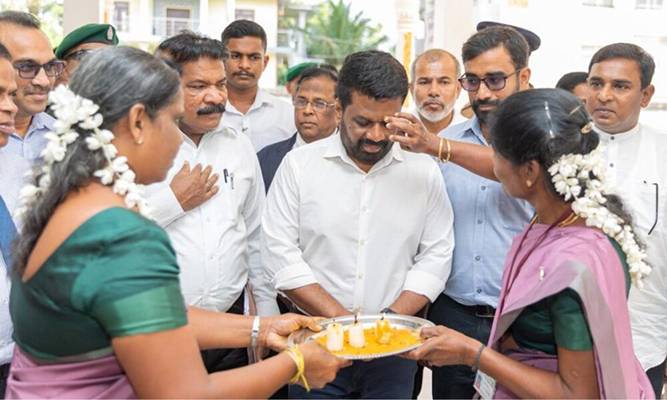 සුළු ජාතීන්ගේ විශ්වාසය නැවත ලබාගැනීම සඳහා සංකේතාත්මක ක්‍රියාමාර්ගවලට වඩා වැඩි යමක් අවශ්‍ය වේ – ජෙහාන් පෙරේරා