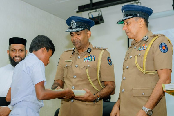 පොලිස් නිලධාරින් 40% කට බෝ නොවන රෝග – වැඩබලන පොලිස්පති