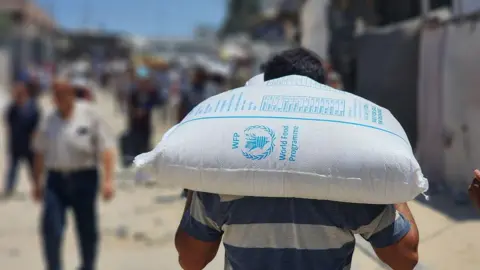 ගාසා තීරයේ මාධ්‍යවේදීන්ට ආහාර අර්බුදයක්!