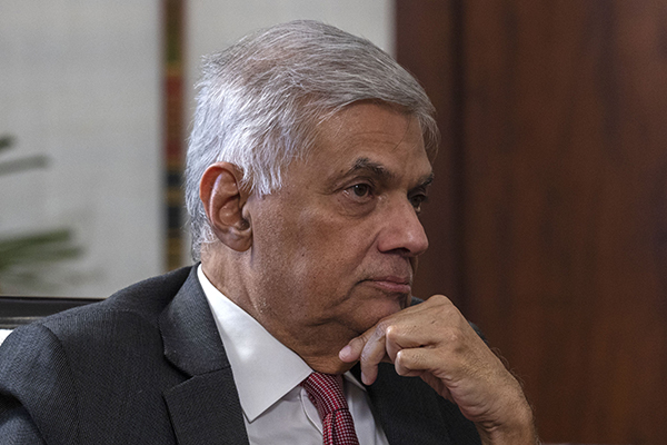 අන්තිමට රනිල් වීරයෙක් වෙන්නත් පුළුවන්.., – මහේෂ් හපුගොඩ