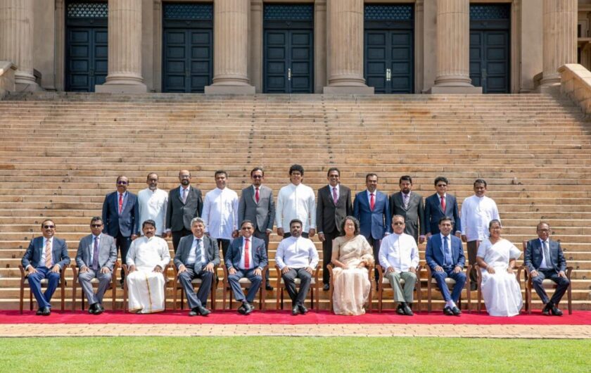 ආණ්ඩුවේ මැති ඇමතිවරුන්ගේ වත්කම් සහ බැරකම් ප්‍රකාශවලින් හෙළි වන කරුණු 6ක්!
