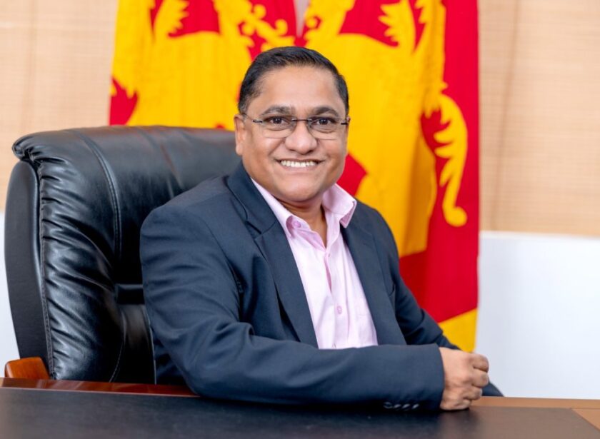 මානව හිමිකම් කවුන්සිලයේ 60 වැනි සැසිවාරයට සහභාගී වීම සඳහා අමාත්ය විජිත හේරත් ජීනිවා බලා පිටත් වේ.