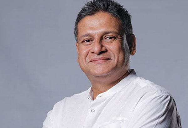 නාදුනන තුවක්කුකරුවෙක්ගේ වෙඩි පහරකින් ‘දෙරණේ රොටියා’ මරුට… – මහේෂ් හපුගොඩ