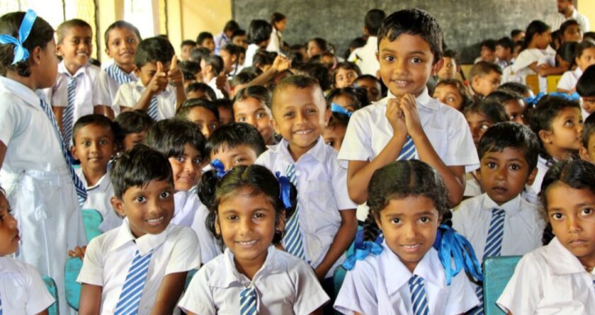 හවස 2.00 දක්වා පාසල් කාලය වැඩි කරන එක අවුල්ද?