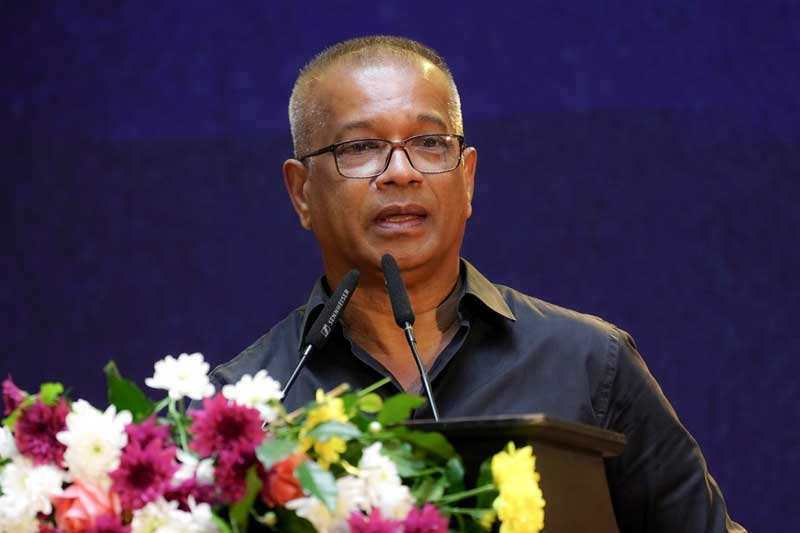 ඊළඟට ලාල්ගේ සමාව ගැනීමද? – අජිත් පැරකුම් ජයසිංහ