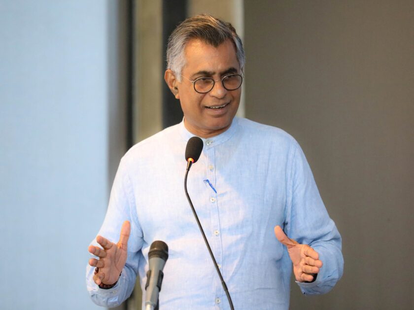 අපි ඩඩ්ලිට කියමු! – මහේෂ් හපුගොඩ