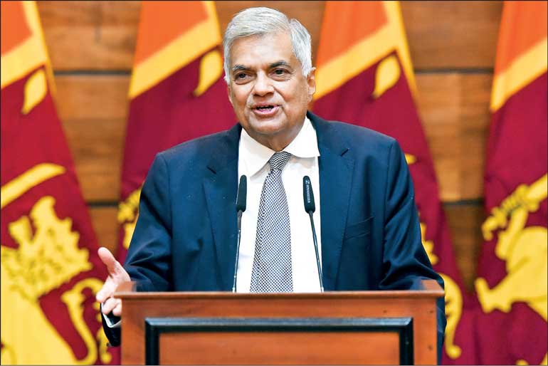ලංකාවත් ඇෆ්ගනිස්තානය, ලෙබනනය වගේ කාටවත් වැඩක් නැති හුචක්කුවක් වෙයි ද? – අජිත් පැරකුම් ජයසිංහ