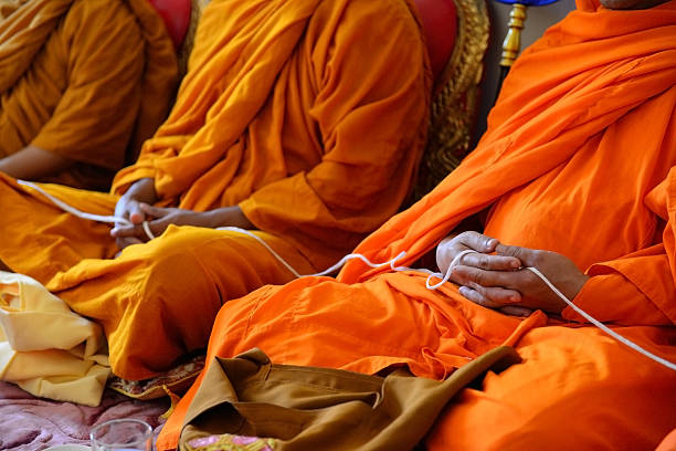 මාතලේ පිරිවෙනක සාමනේරවරු තිදෙනෙකු අපයෝජනය කළ විහාරයේ භික්ෂු පිරිසක් අත්අඩංගුවට!