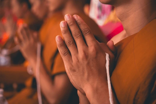 බලු වැඩ කරන – සඟ ගණ වුව පිටුදකිනූ… – චින්තන ධර්මදාස