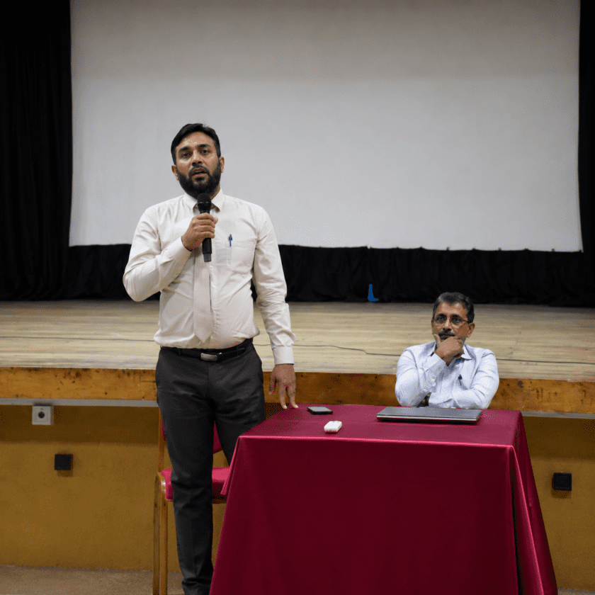 ප්‍රාදේශීය මාධ්‍යවේදීන්ගේ හිඟ වැටුප් සහ මාධ්‍ය ක්ෂේත්‍රයේ අර්බුද පිළිබඳ ගාල්ලේදී විශේෂ සාකච්ඡාවක්!