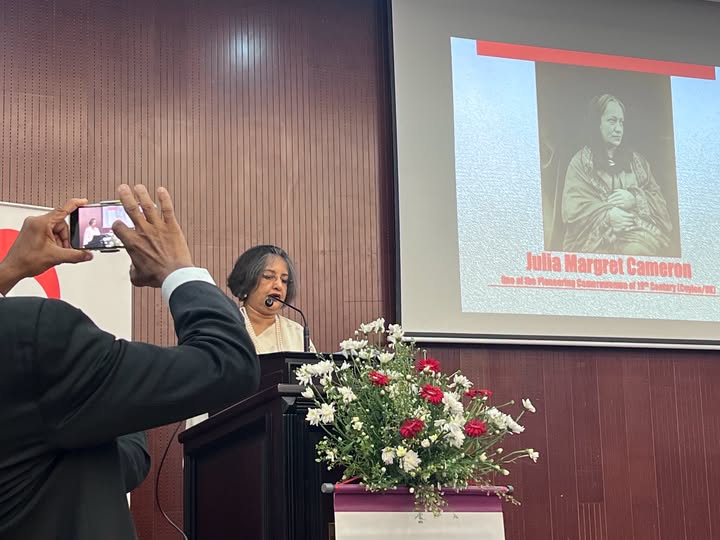 දෘශ්‍ය යුගයේ ඡායාරූපකරණය නැවත සිතමු – අනුරුද්ධ ලොකුහපුආරච්චි